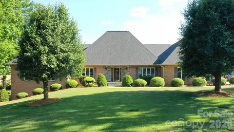 3493 Duck Pond Ne Dr NE, Conover, NC 28613