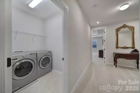 Entry Way - 516 Madison Falls Ct, Fort Mill, SC 29708 photo 6 of 6