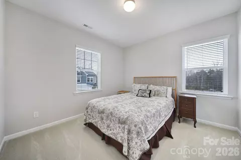 Bedroom - 516 Madison Falls Ct, Fort Mill, SC 29708 photo 3 of 6