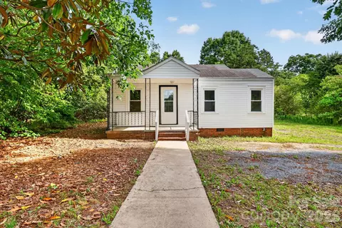 1121 Lundix St, Albemarle, NC 28001