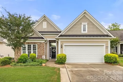 7020 Kitty Hawk Ln, Fort Mill, SC 29707