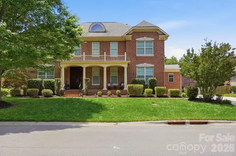 3219 Lakehurst Xing, Matthews, NC 28104