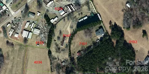 84 Carly Dr, Marion, NC 28752