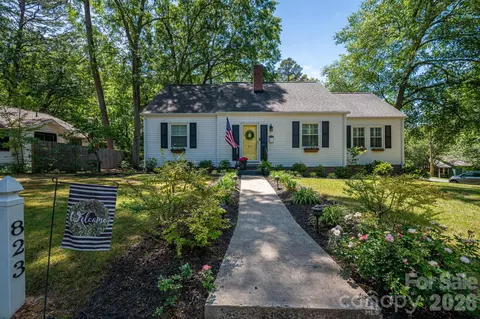 823 N Laurel St, Lincolnton, NC 28092