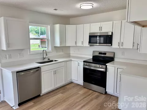 1002 Crescent Way, Wingate, NC 28174