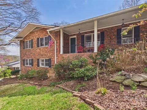 Exterior - 119 Creekside Dr, Morganton, NC 28655 photo 4 of 11