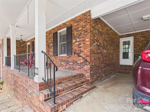 Exterior - 119 Creekside Dr, Morganton, NC 28655 photo 7 of 11