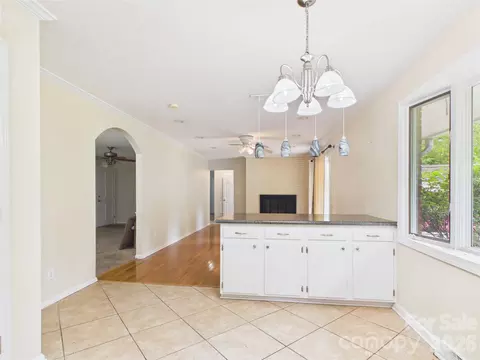 Living - 119 Creekside Dr, Morganton, NC 28655 photo 8 of 8