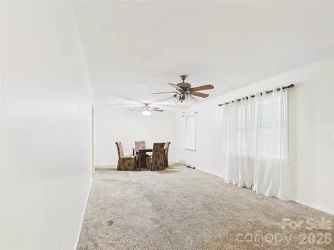 Living - 119 Creekside Dr, Morganton, NC 28655 photo 2 of 8