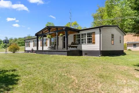 152 Pioneer Rdg, Sparta, NC 28675