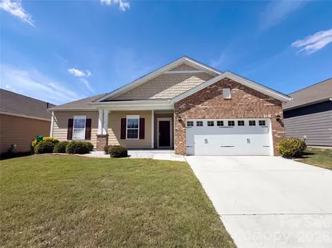 7110 Strawberry Fields Ln, Charlotte, NC 28278