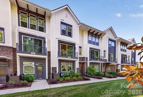 4136 Castleton Rd, Charlotte, NC 28211