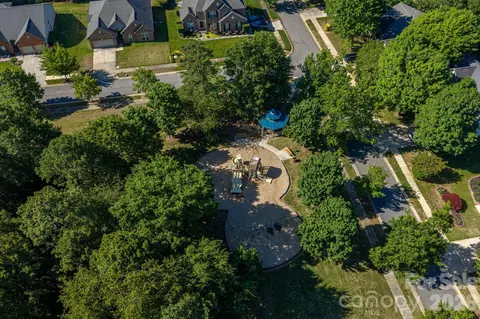 View/Area - 20131 Tailwind Ln, Cornelius, NC 28031 photo 3 of 3