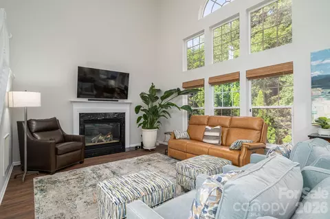 Living - 20131 Tailwind Ln, Cornelius, NC 28031 photo 1 of 1