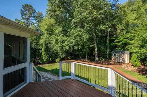 Exterior - 20131 Tailwind Ln, Cornelius, NC 28031 photo 12 of 15