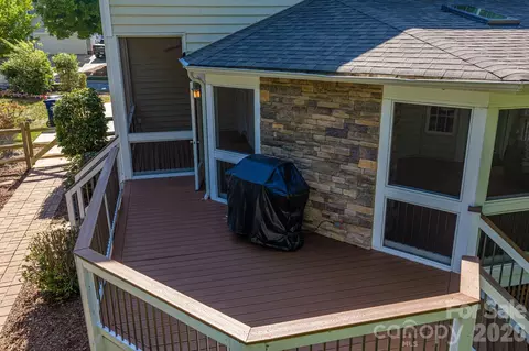 Exterior - 20131 Tailwind Ln, Cornelius, NC 28031 photo 10 of 15