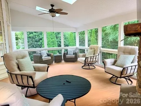 Exterior - 20131 Tailwind Ln, Cornelius, NC 28031 photo 2 of 15