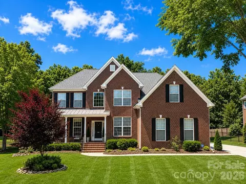 1234 Dobson Dr, Waxhaw, NC 28173