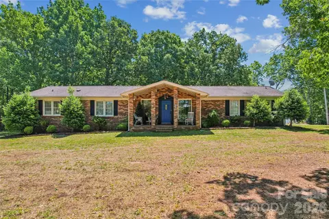 5374 N Nc 150 Hwy, Lincolnton, NC 28092