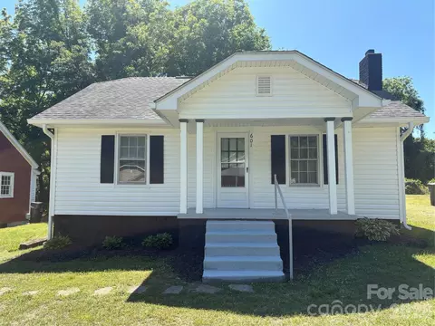 601 Harris Nw St NW, Concord, NC 28025
