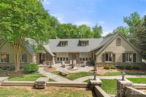 4531 Montibello Dr, Charlotte, NC 28226