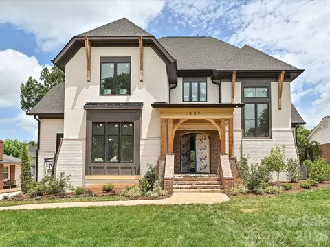 1329 Bevis Dr, Charlotte, NC 28209