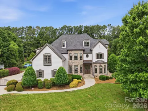 105 Quincy Ct, Mooresville, NC 28117