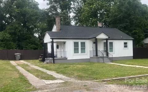 912 Laura Ave, Kannapolis, NC 28083