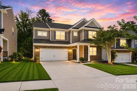 13714 Canterbury Castle Dr, Charlotte, NC 28273