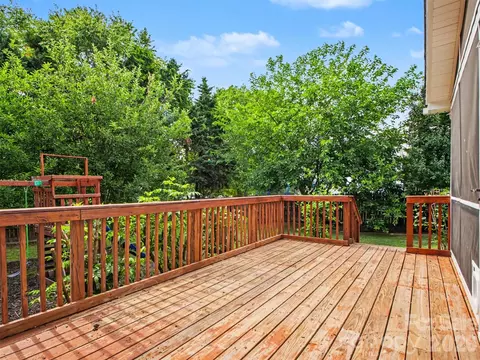Exterior - 2715 Thornburg Ct, Monroe, NC 28110 photo 6 of 8