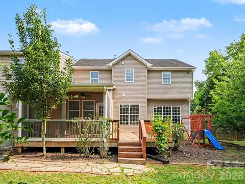 Exterior - 2715 Thornburg Ct, Monroe, NC 28110 photo 7 of 8