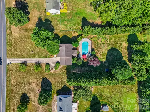 3065 Wayne White Rd, Climax, NC 27233 photo 9