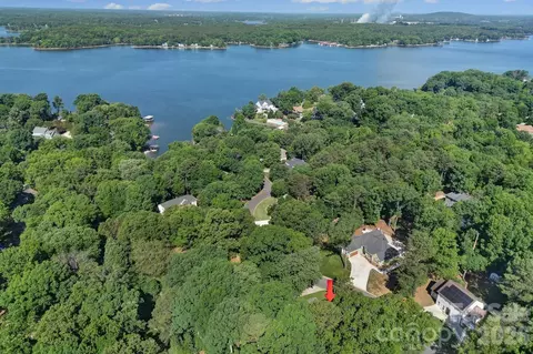 View/Area - 26037 Windjammer Dr, Tega Cay, SC 29708 photo 2 of 5