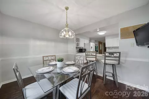Dining - 26037 Windjammer Dr, Tega Cay, SC 29708 photo 2 of 4
