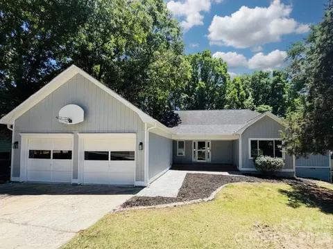 26037 Windjammer Dr, Fort Mill, SC 29708
