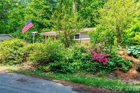203 Kennedy 21 22 Dr #21 & 22, Swannanoa, NC 28778