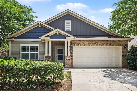 2805 S Devon St, Charlotte, NC 28213