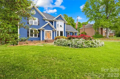 1066 Briarcliff Rd, Mooresville, NC 28115