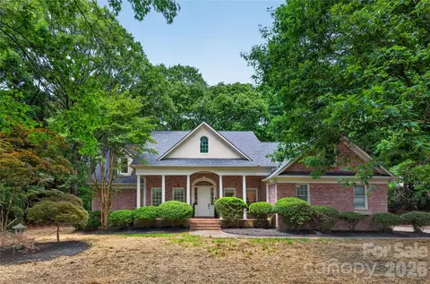 6424 Antioch Ct, Matthews, NC 28104