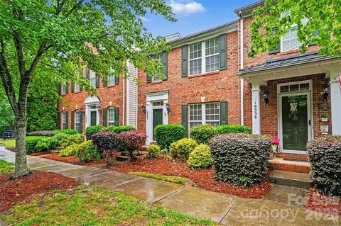19362 Makayla Ln, Cornelius, NC 28031