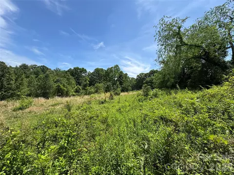 Duckett Road, Candler, NC 28715