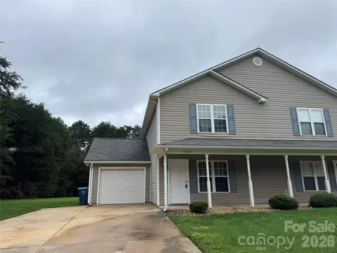 7730 Keistlers Store Rd, Sherrills Ford, NC 28673