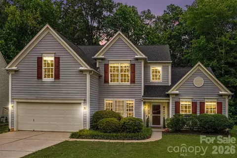3113 Arborhill Rd, Charlotte, NC 28270