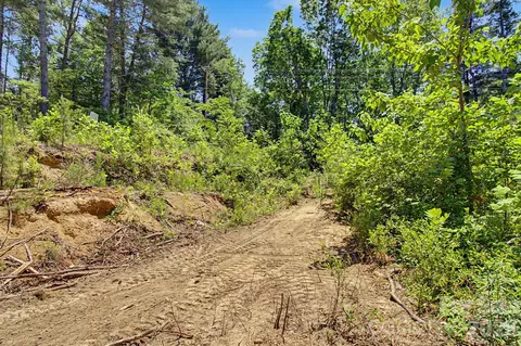 1355 Brookside Camp Rd, Hendersonville, NC 28792