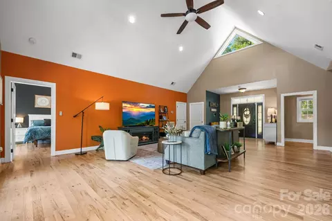 Living - 38 Beaus Valley Dr, Roaring Gap, NC 28668 photo 3 of 4