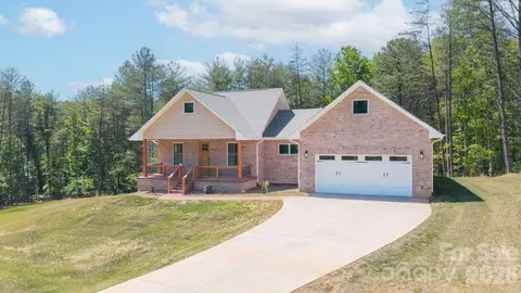 2026 Robert Dr, Morganton, NC 28655