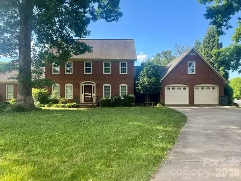 411 8th Sw St SW, Conover, NC 28613