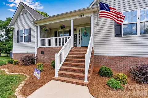 3353 48th Avenue Ne Ln NE, Hickory, NC 28601