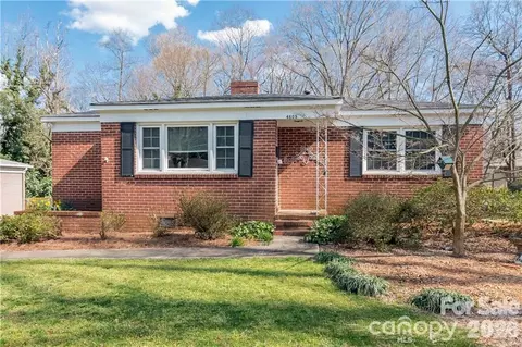 4609 General Pershing Dr, Charlotte, NC 28209
