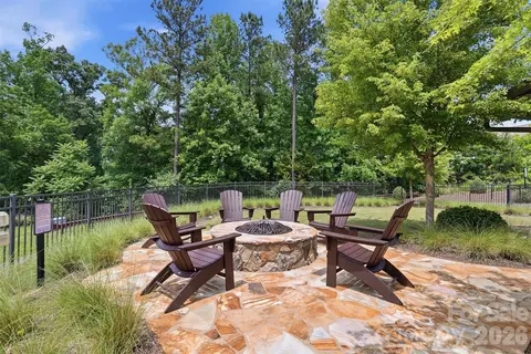 View/Area - 1210 Therns Ferry Dr, Fort Mill, SC 29708 photo 4 of 9